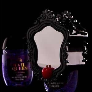 Bath & Body Works Evil Queen Mirror Light-Up
PocketBac Holder